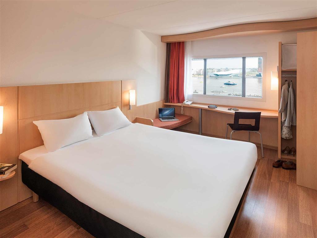 Hotel Ibis Amsterdam Centre Esterno foto