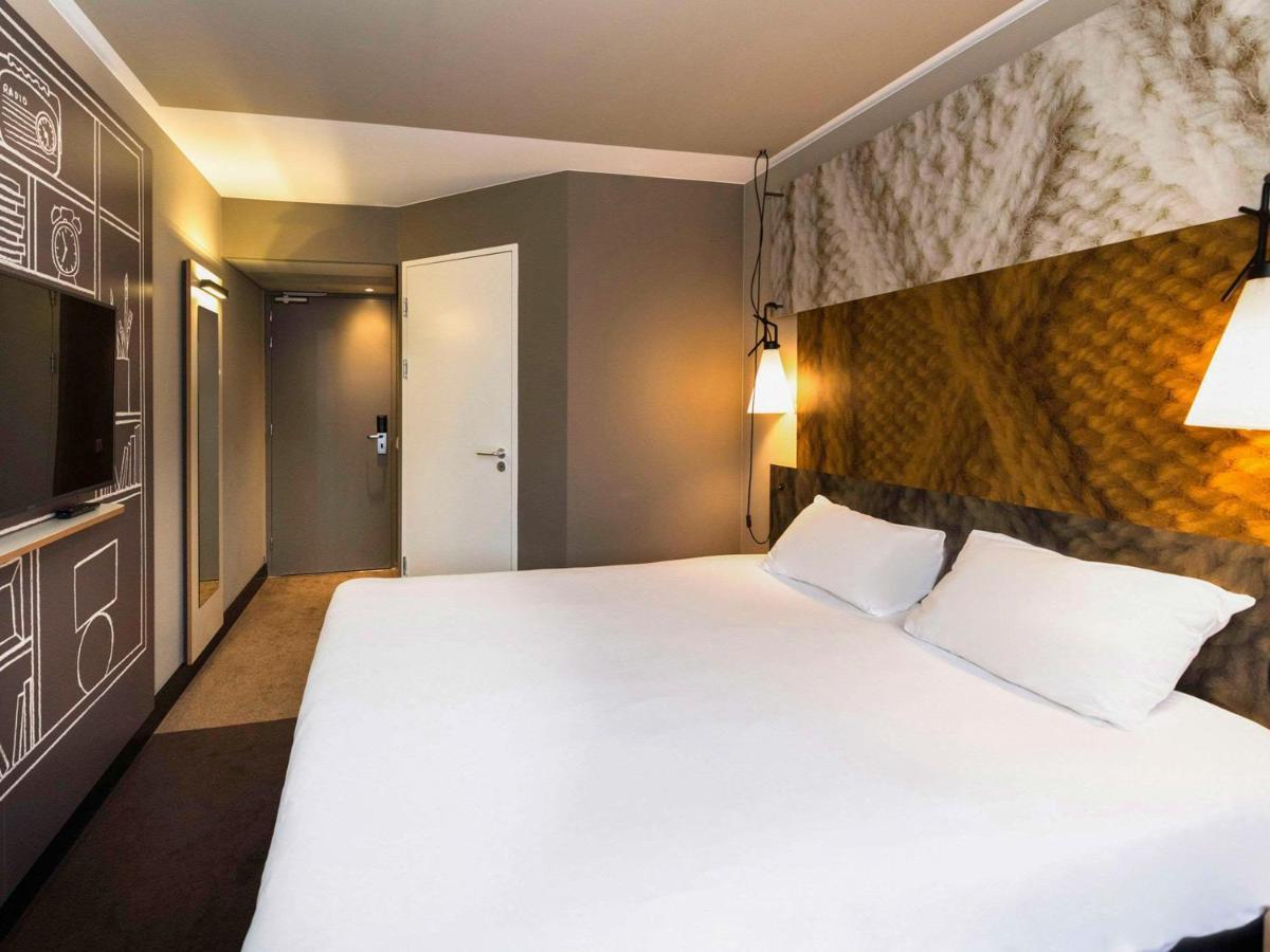 Hotel Ibis Amsterdam Centre Esterno foto